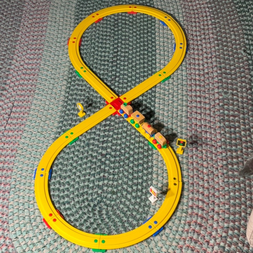 Vintage Wooden Trains Classic Train Set Figure 8 Unimax Toys 1989